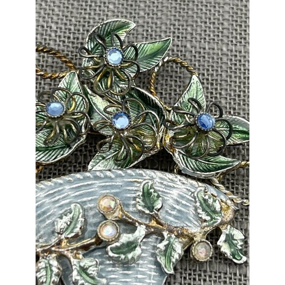 Vintage Brooch Flower Basket Pale Blue Flowers Vines Garland - Picture 5 of 11